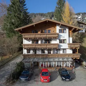 Valerie Saalbach-Hinterglemm